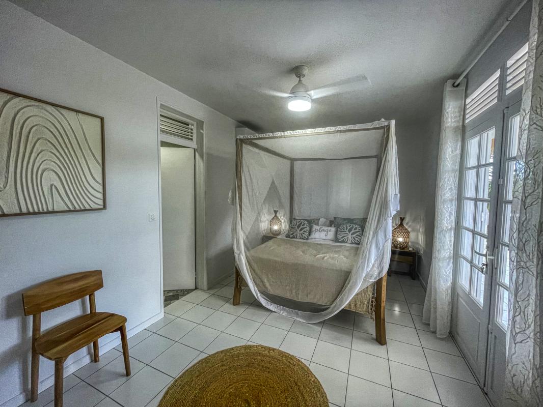 26.Location villa piscine vue mer Bouillante Guadeloupe_Chambre 1